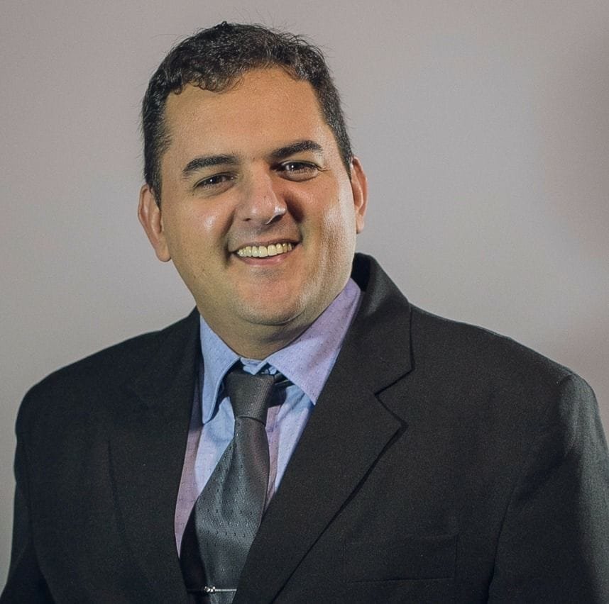 Carlo André Santana De Oliveira